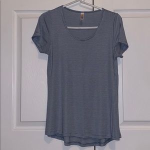 Lularoe classic tee